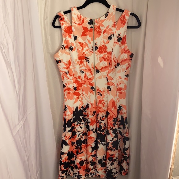 Roz and Ali sleeveless fit and flare knee length dress - Picture 2 of 4